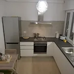 Appartement Grigio Perla Panigale, Con Giardino E Parcheggio Privato Fino A Tre Posti Auto - Un Oasi Di Tranquillità - Vicina All'aeroporto Marconi, Unipol Arena E Fiera Bologne