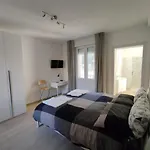 Grigio Perla Panigale, Con Giardino E Parcheggio Privato Fino A Tre Posti Auto - Un Oasi Di Tranquillità - Vicina All'aeroporto Marconi, Unipol Arena E Fiera Appartement *
