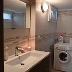 Appartement Grigio Perla Panigale, Con Giardino E Parcheggio Privato Fino A Tre Posti Auto - Un Oasi Di Tranquillità - Vicina All'aeroporto Marconi, Unipol Arena E Fiera *