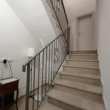 Grigio Perla Panigale, Con Giardino E Parcheggio Privato Fino A Tre Posti Auto - Un Oasi Di Tranquillita - Vicina All'aeroporto, Unipol Arena E Fiera 公寓 博洛尼亚