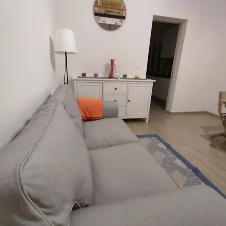 Grigio Perla Panigale, Esclusiva Con Giardino, 3 Camere, Parcheggio Privato Fino 3 Posti Auto - Un Oasi Di Tranquillita - Vicina All'aeroporto, Unipol Arena E Fiera *