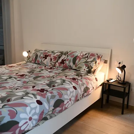 Grigio Perla Panigale, Esclusiva Con Giardino, 3 Camere, Parcheggio Privato Fino 3 Posti Auto - Un Oasi Di Tranquillita - Vicina All'aeroporto, Unipol Arena E Fiera *