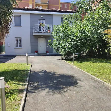Grigio Perla Panigale, Esclusiva Con Giardino, 3 Camere, Parcheggio Privato Fino 3 Posti Auto - Un Oasi Di Tranquillita - Vicina All'aeroporto, Unipol Arena E Fiera Lejlighed