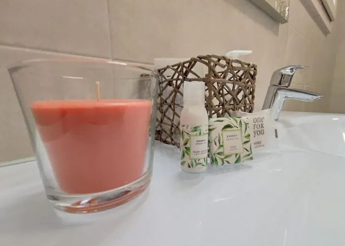 Appartement Grigio Perla Panigale, Con Giardino E Parcheggio Privato Fino A Tre Posti Auto - Un Oasi Di Tranquillità - Vicina All'aeroporto Marconi, Unipol Arena E Fiera *