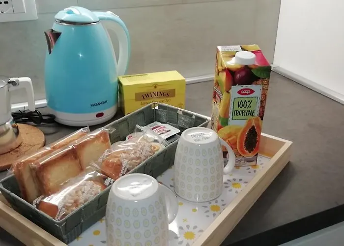 Grigio Perla Panigale, Con Giardino E Parcheggio Privato Fino A Tre Posti Auto - Un Oasi Di Tranquillità - Vicina All'aeroporto Marconi, Unipol Arena E Fiera Bologne