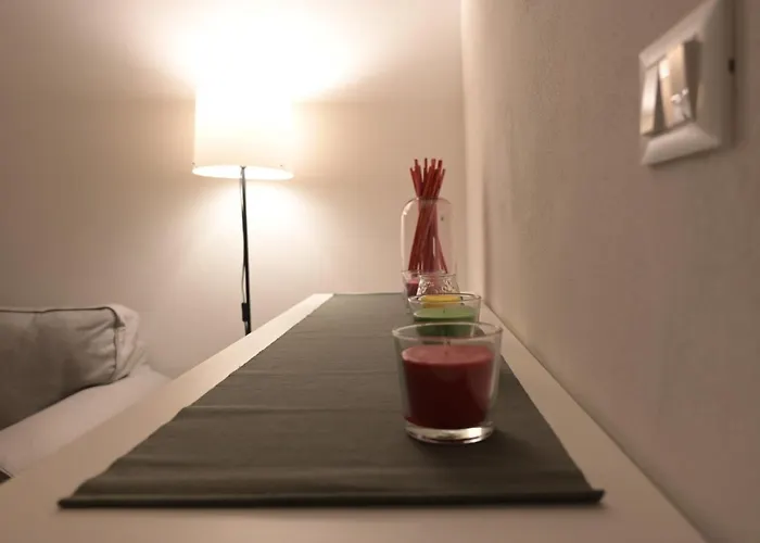 Grigio Perla Panigale, Con Giardino E Parcheggio Privato Fino A Tre Posti Auto - Un Oasi Di Tranquillità - Vicina All'aeroporto Marconi, Unipol Arena E Fiera *