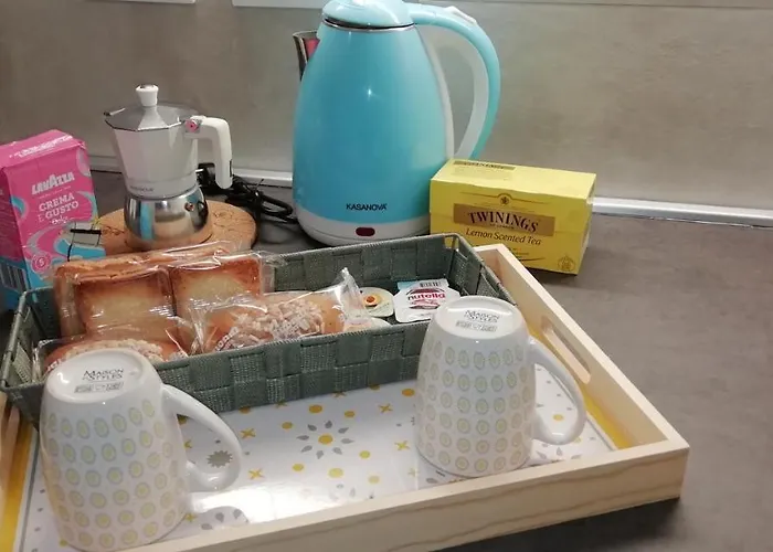 Grigio Perla Panigale, Con Giardino E Parcheggio Privato Fino A Tre Posti Auto - Un Oasi Di Tranquillità - Vicina All'aeroporto Marconi, Unipol Arena E Fiera *