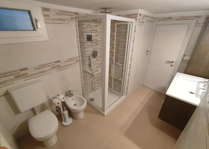 Appartement Grigio Perla Panigale, Con Giardino E Parcheggio Privato Fino A Tre Posti Auto - Un Oasi Di Tranquillità - Vicina All'aeroporto Marconi, Unipol Arena E Fiera Bologne