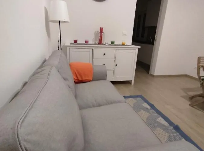 Grigio Perla Panigale, Con Giardino E Parcheggio Privato Fino A Tre Posti Auto - Un Oasi Di Tranquillità - Vicina All'aeroporto Marconi, Unipol Arena E Fiera *