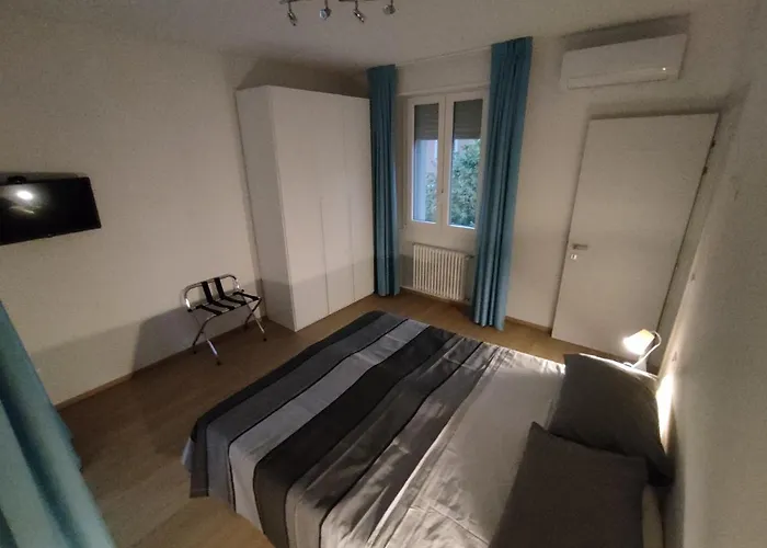 Appartement Grigio Perla Panigale, Con Giardino E Parcheggio Privato Fino A Tre Posti Auto - Un Oasi Di Tranquillità - Vicina All'aeroporto Marconi, Unipol Arena E Fiera