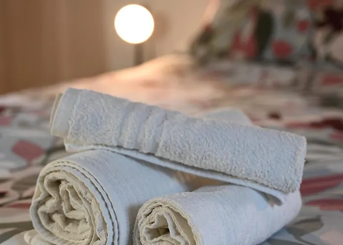 Grigio Perla Panigale, Con Giardino E Parcheggio Privato Fino A Tre Posti Auto - Un Oasi Di Tranquillità - Vicina All'aeroporto Marconi, Unipol Arena E Fiera * Bologne