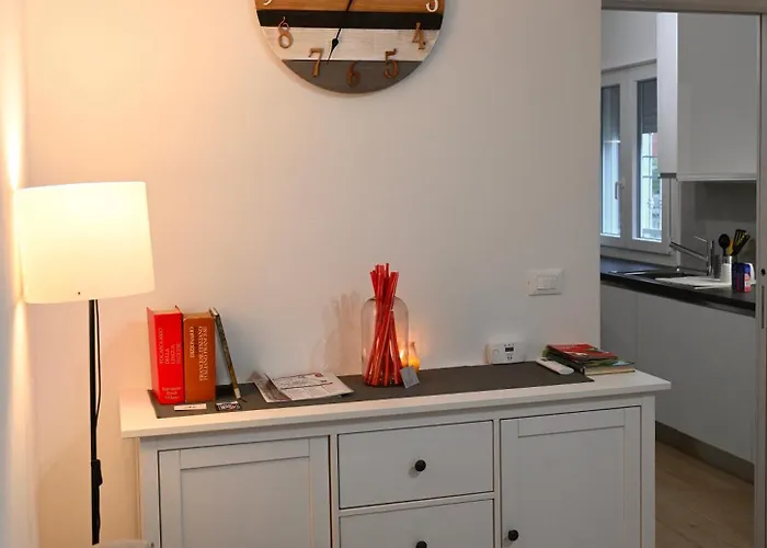 Grigio Perla Panigale, Con Giardino E Parcheggio Privato Fino A Tre Posti Auto - Un Oasi Di Tranquillità - Vicina All'aeroporto Marconi, Unipol Arena E Fiera Bologne