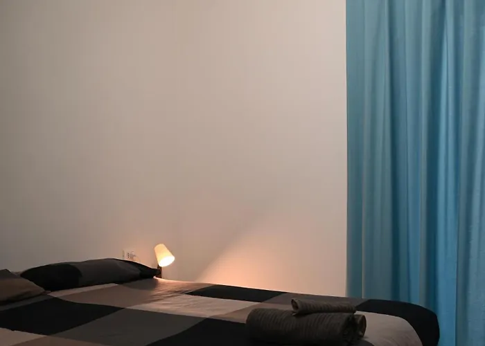 Grigio Perla Panigale, Con Giardino, 3 Camere, Parcheggio Privato Fino 3 Posti Auto - Un Oasi Di Tranquillita - Vicina All'aeroporto, Unipol Arena E Fiera * Bologna