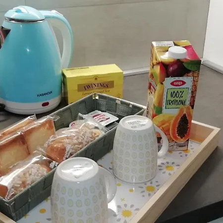 Grigio Perla Panigale, Con Giardino E Parcheggio Privato Fino A Tre Posti Auto - Un Oasi Di Tranquillita - Vicina All'aeroporto, Unipol Arena E Fiera ボローニャ