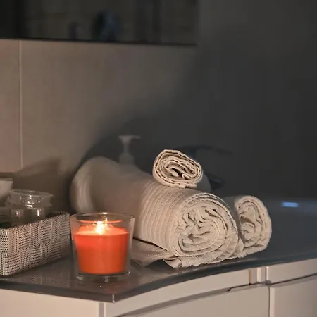 Apartmán Grigio Perla Panigale, Con Giardino E Parcheggio Privato Fino A Tre Posti Auto - Un Oasi Di Tranqullita Boloňa