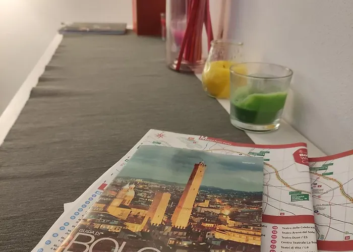 Grigio Perla Panigale, Con Giardino, 3 Camere, Parcheggio Privato Fino 3 Posti Auto - Un Oasi Di Tranquillita - Vicina All'aeroporto, Unipol Arena E Fiera