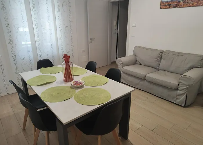 Grigio Perla Panigale, Con Giardino, 3 Camere, Parcheggio Privato Fino 3 Posti Auto - Un Oasi Di Tranquillita - Vicina All'aeroporto, Unipol Arena E Fiera *